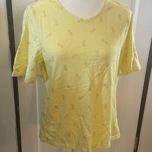 Petite yellow shirt with gold pineapples with crew neck